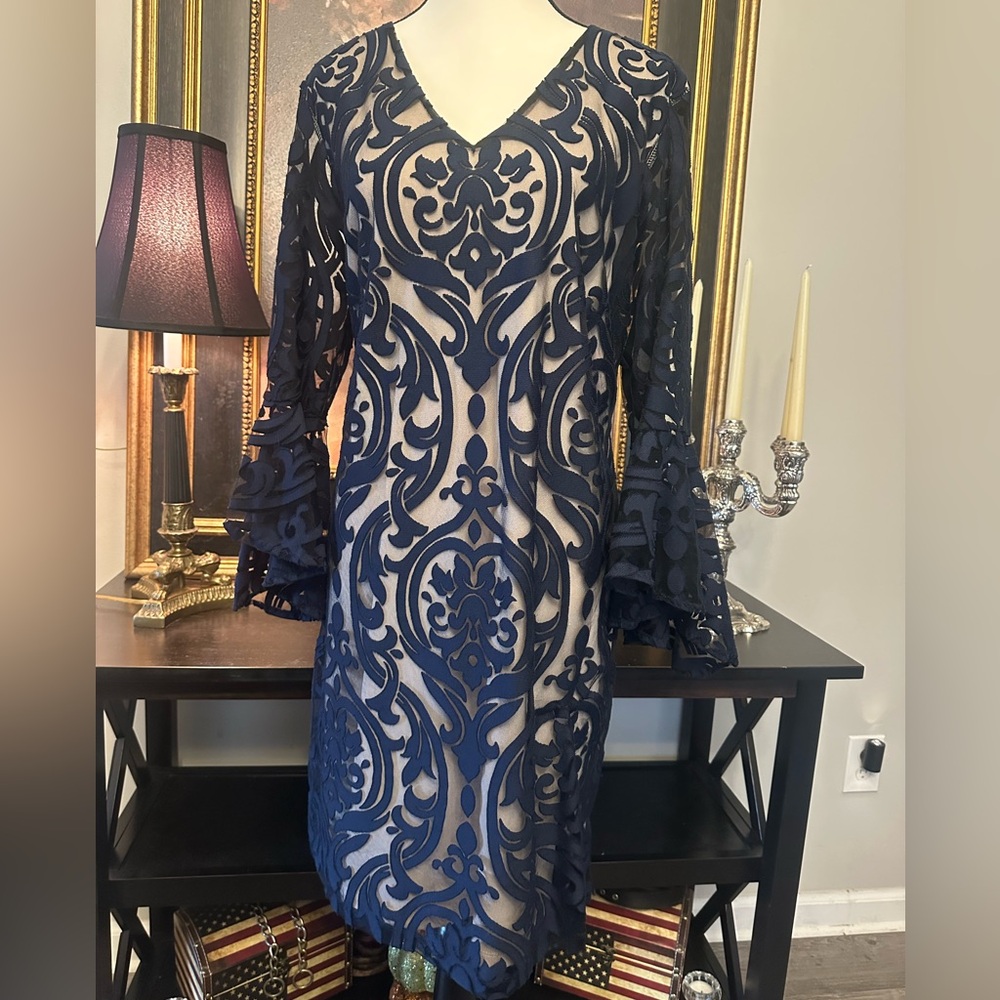 Chic Navy Blue Patterned Midi Dress